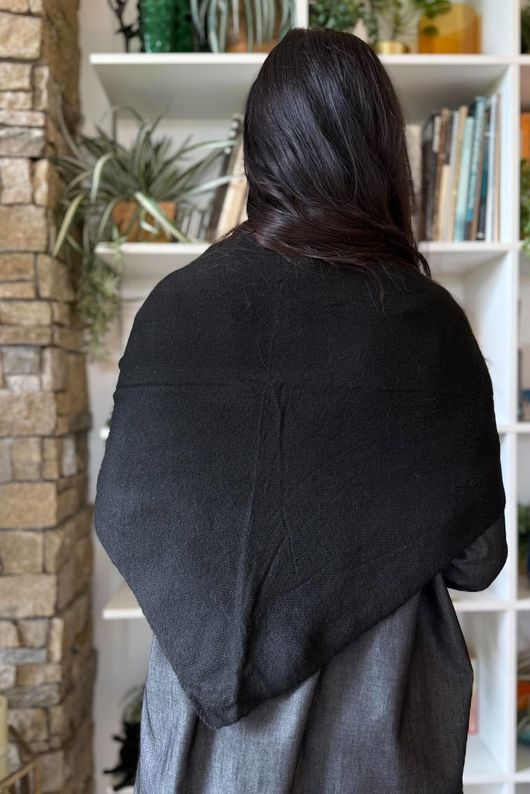 Nora Knit Shawl Black